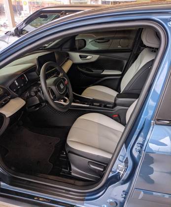 FIAT FASTBACK 1.0 TURBO 200 HYBRID IMPETUS CVT FIAT FASTBACK 1.0 TURBO 200 HYBRID IMPETUS CVT